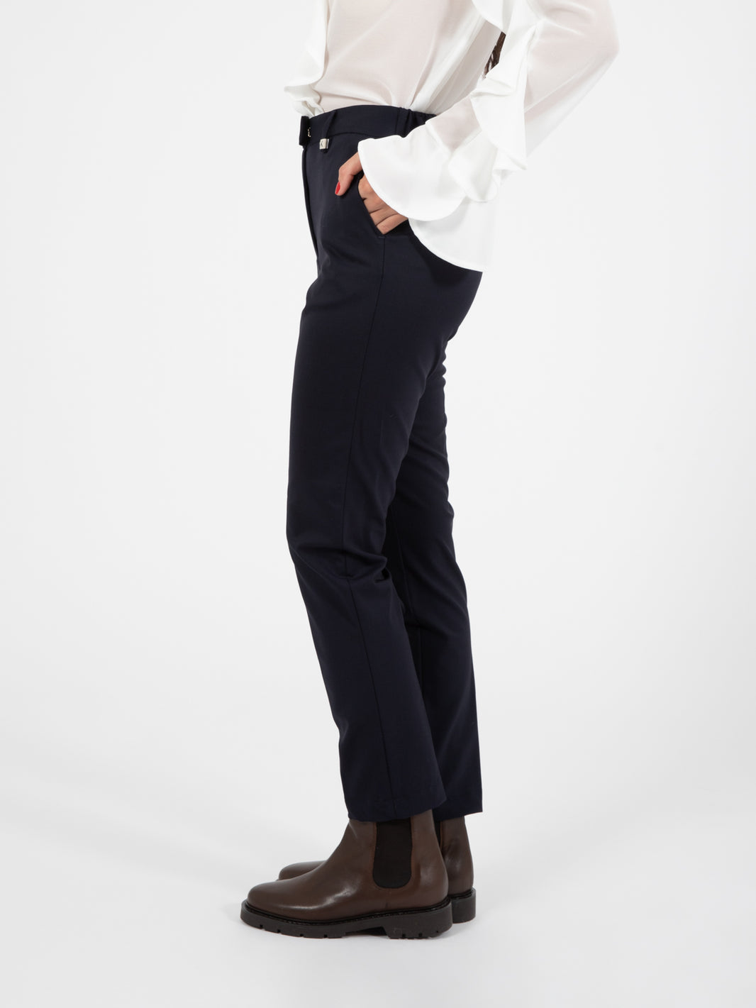 Pantaloni a sigaretta in lana blu navy