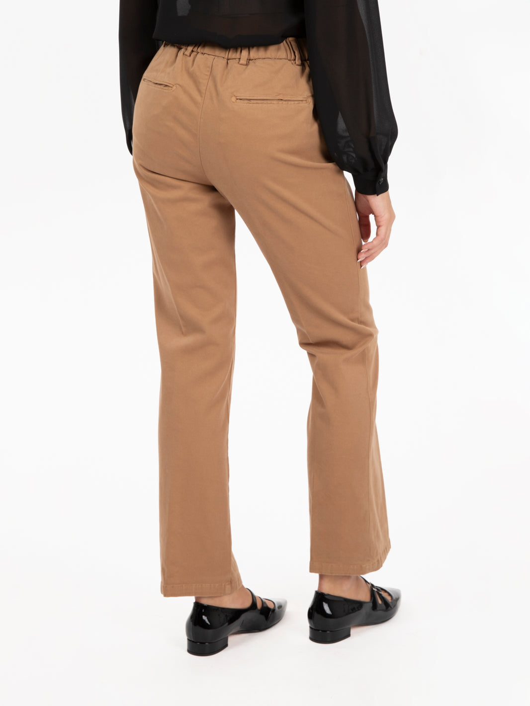 Pantaloni a trombetta gabardina cammello