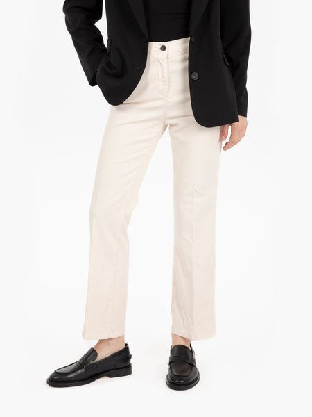 Pantaloni a trombetta gabardina latte