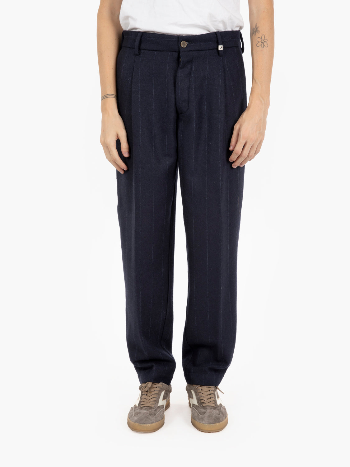 NAVY PINSTRIPED TROUSERS 25WM23L/34_237