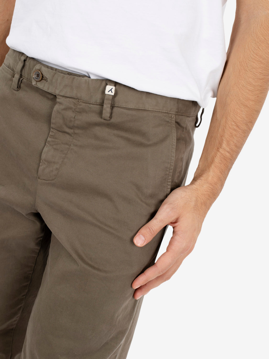 Pantaloni basic verde militare