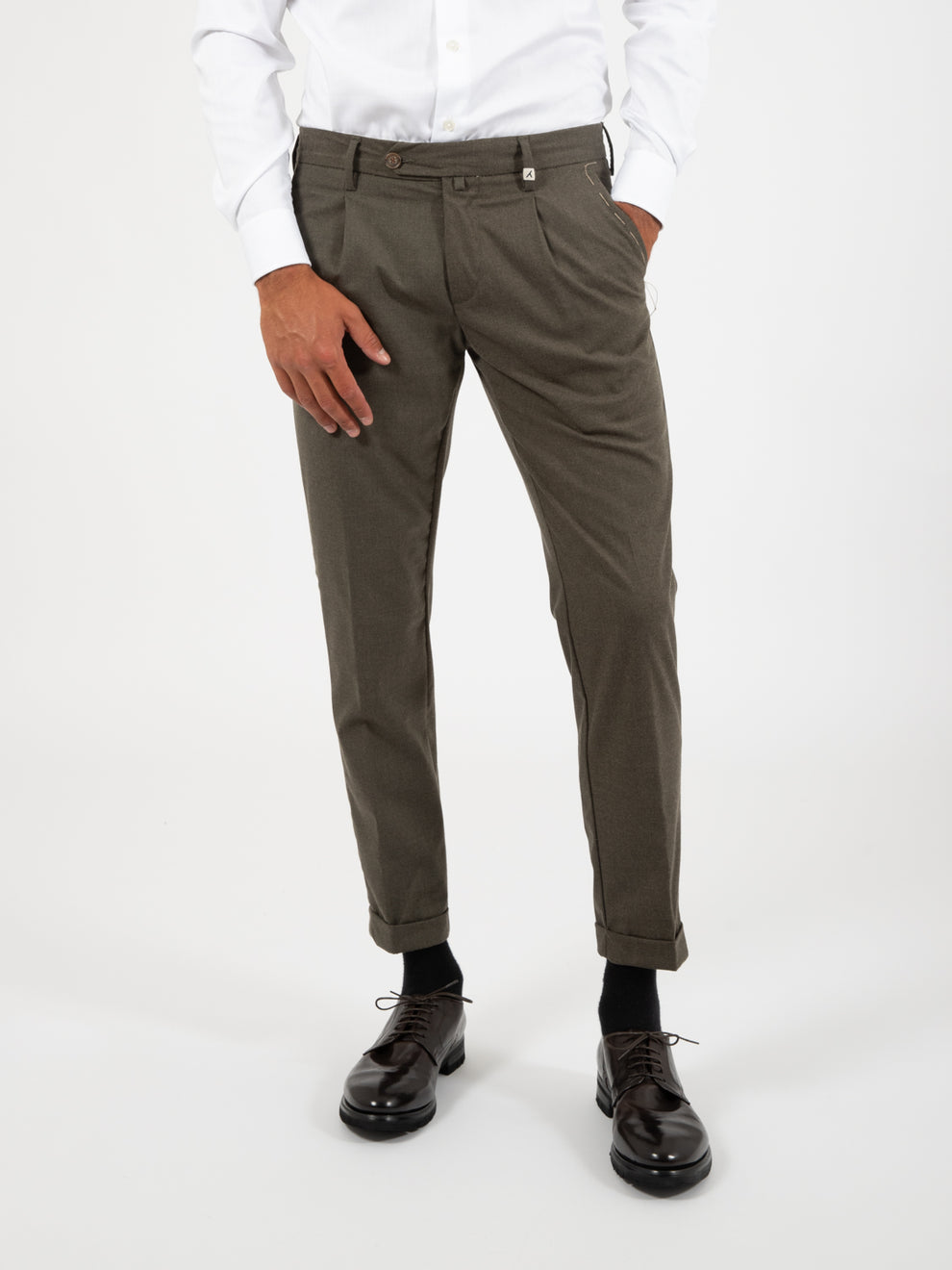 Pantaloni carrot verdi militare