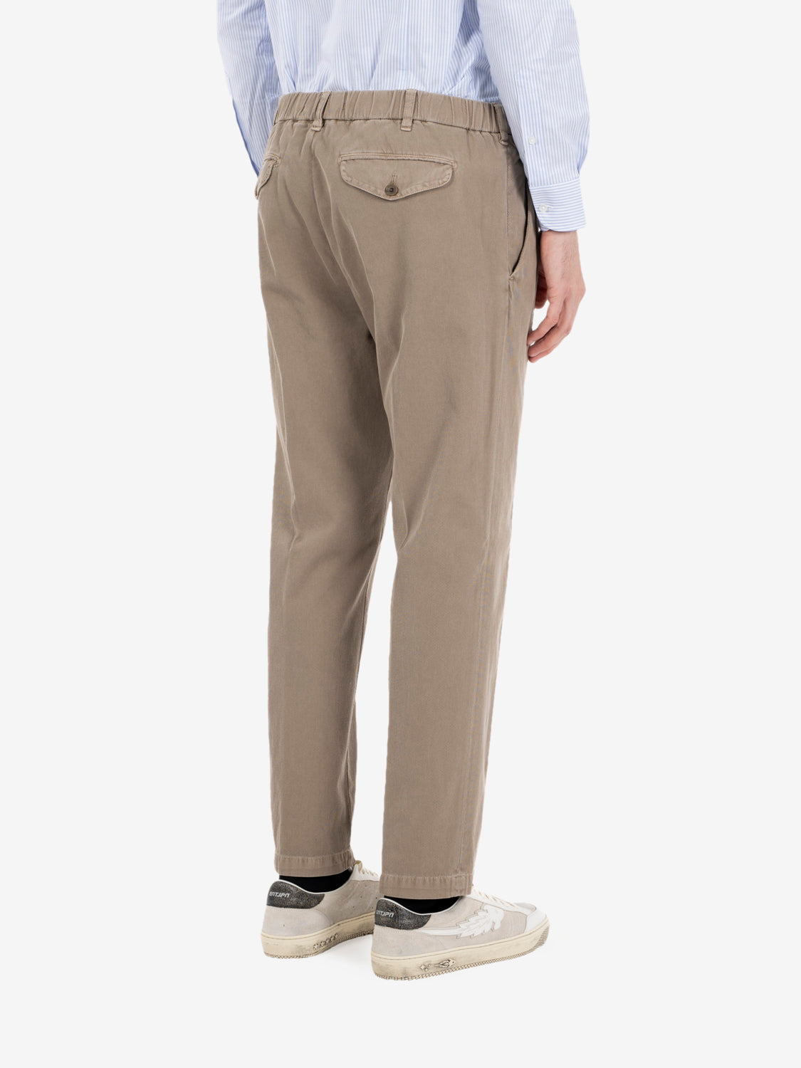 Pantaloni con pinces tortora