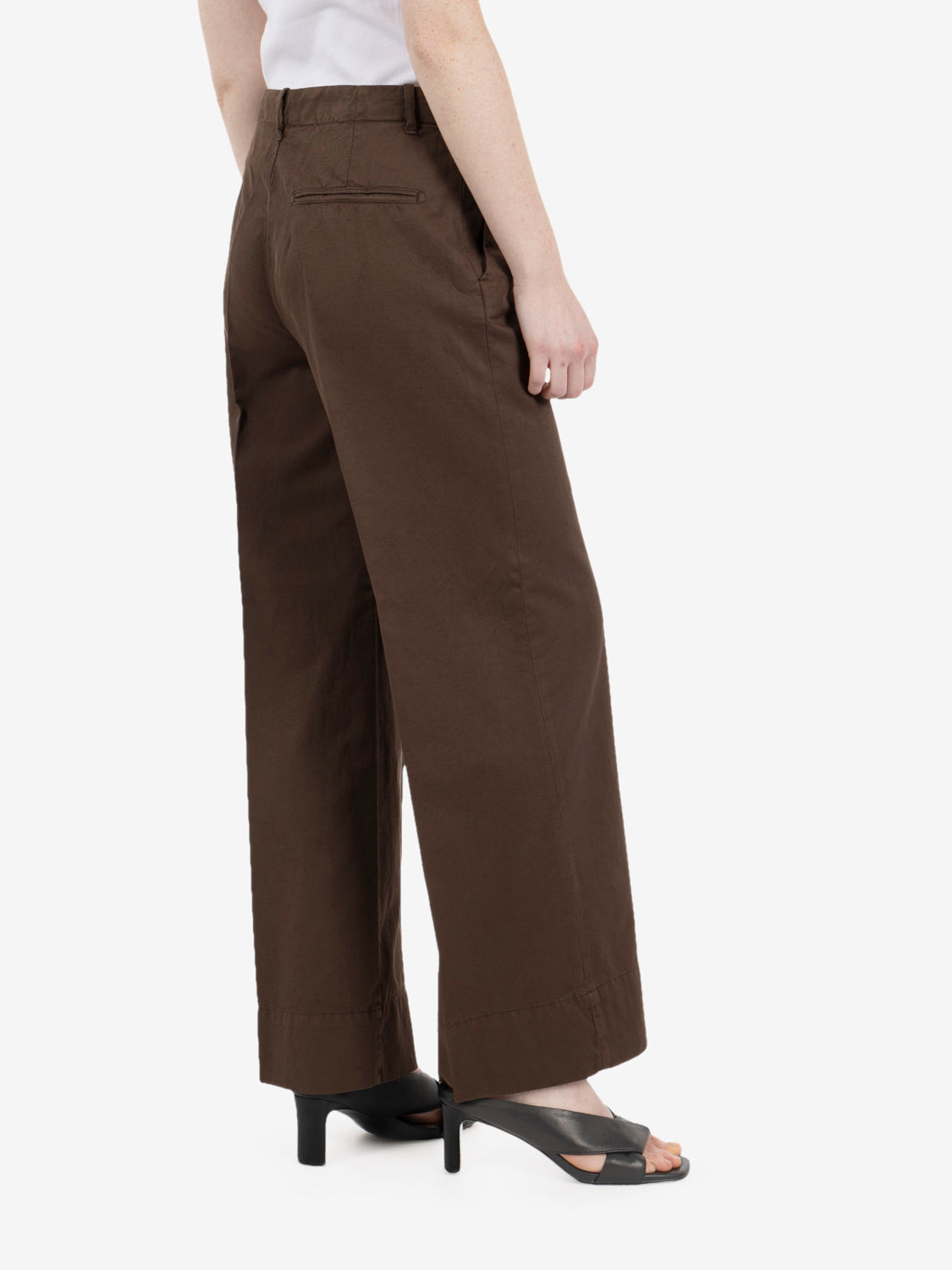 Dark brown crop trousers