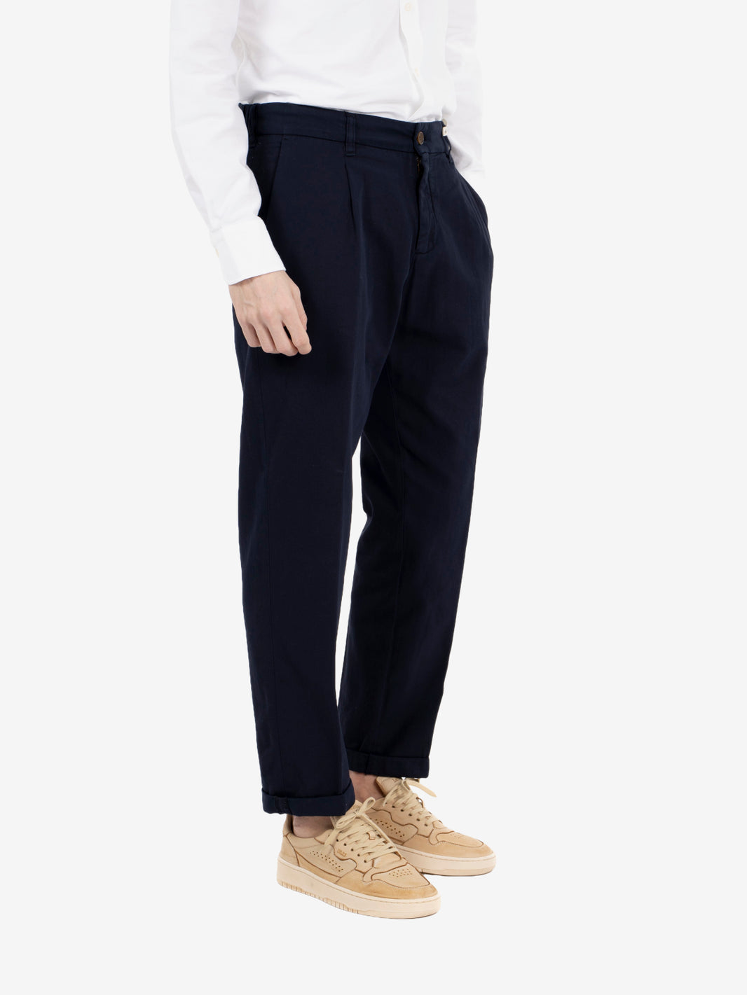 Pantaloni in ice cotton con pinces blu navy