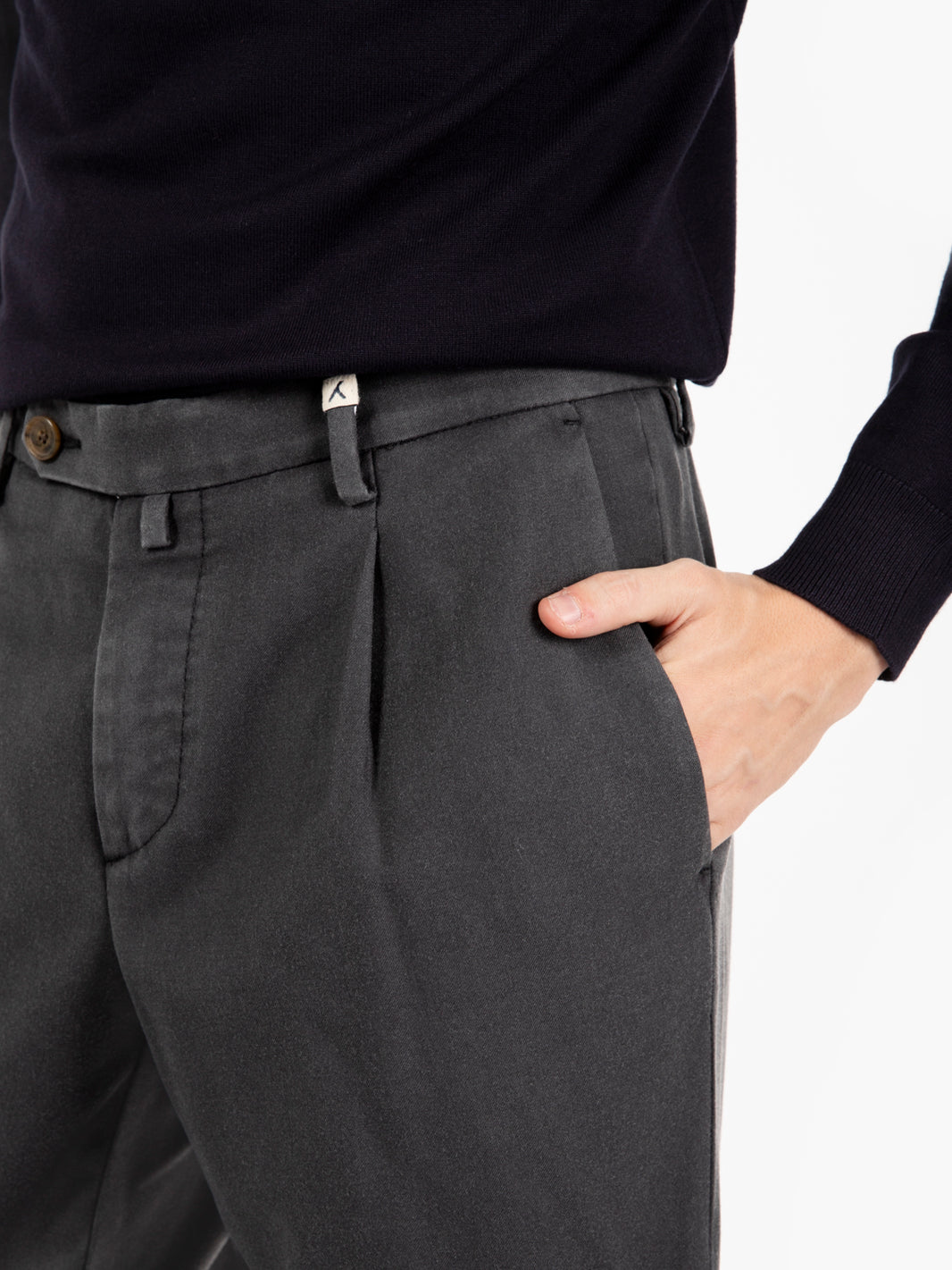 Pantaloni in lana enzimato grigio