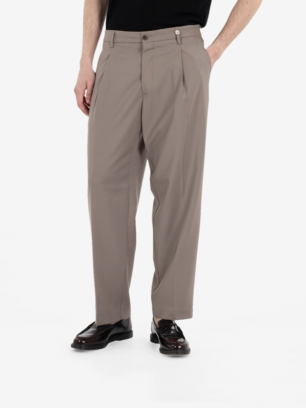 Pantaloni in lana vergine tortora