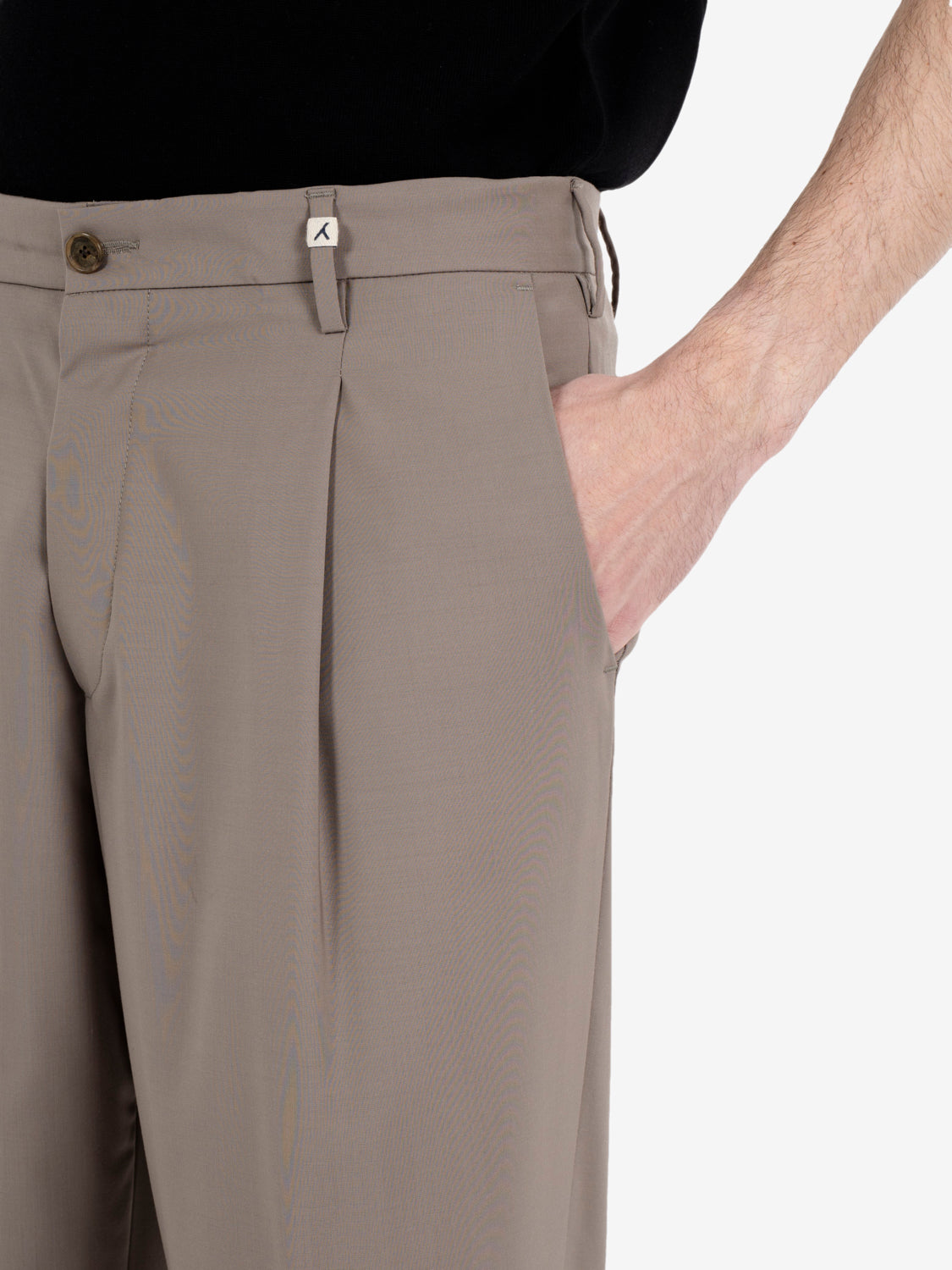 Pantaloni in lana vergine tortora