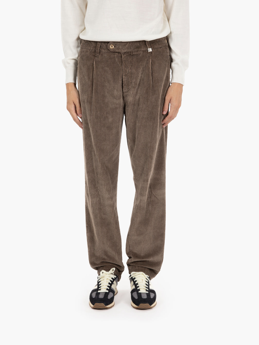 Pantaloni in velluto a coste moro