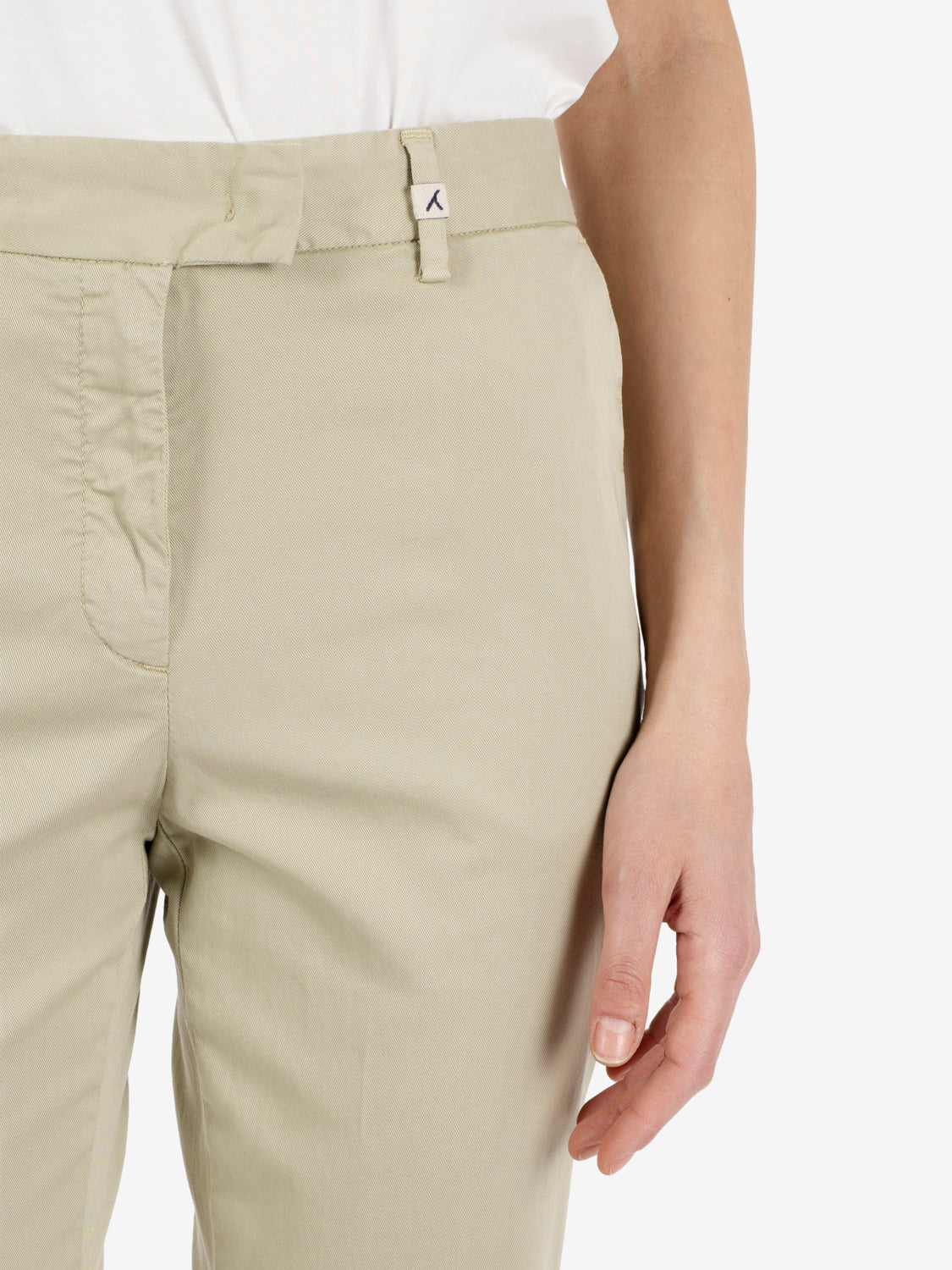 Pantaloni slim fit verde chiaro