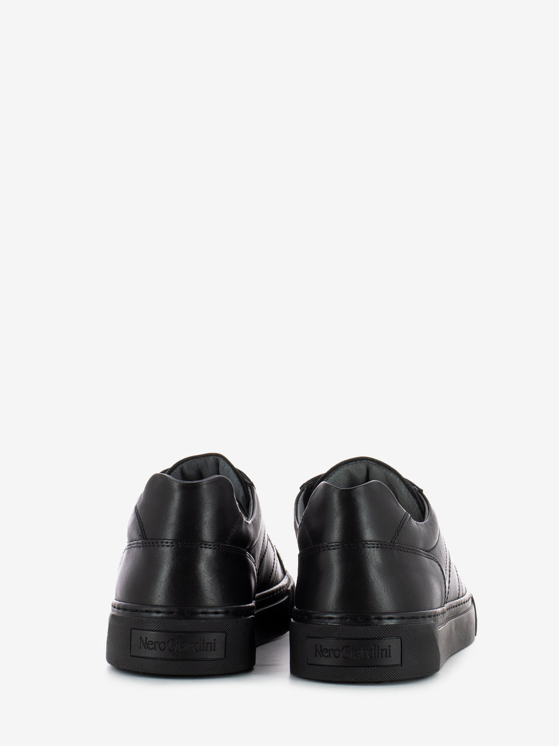 Black Gunto Sneakers
