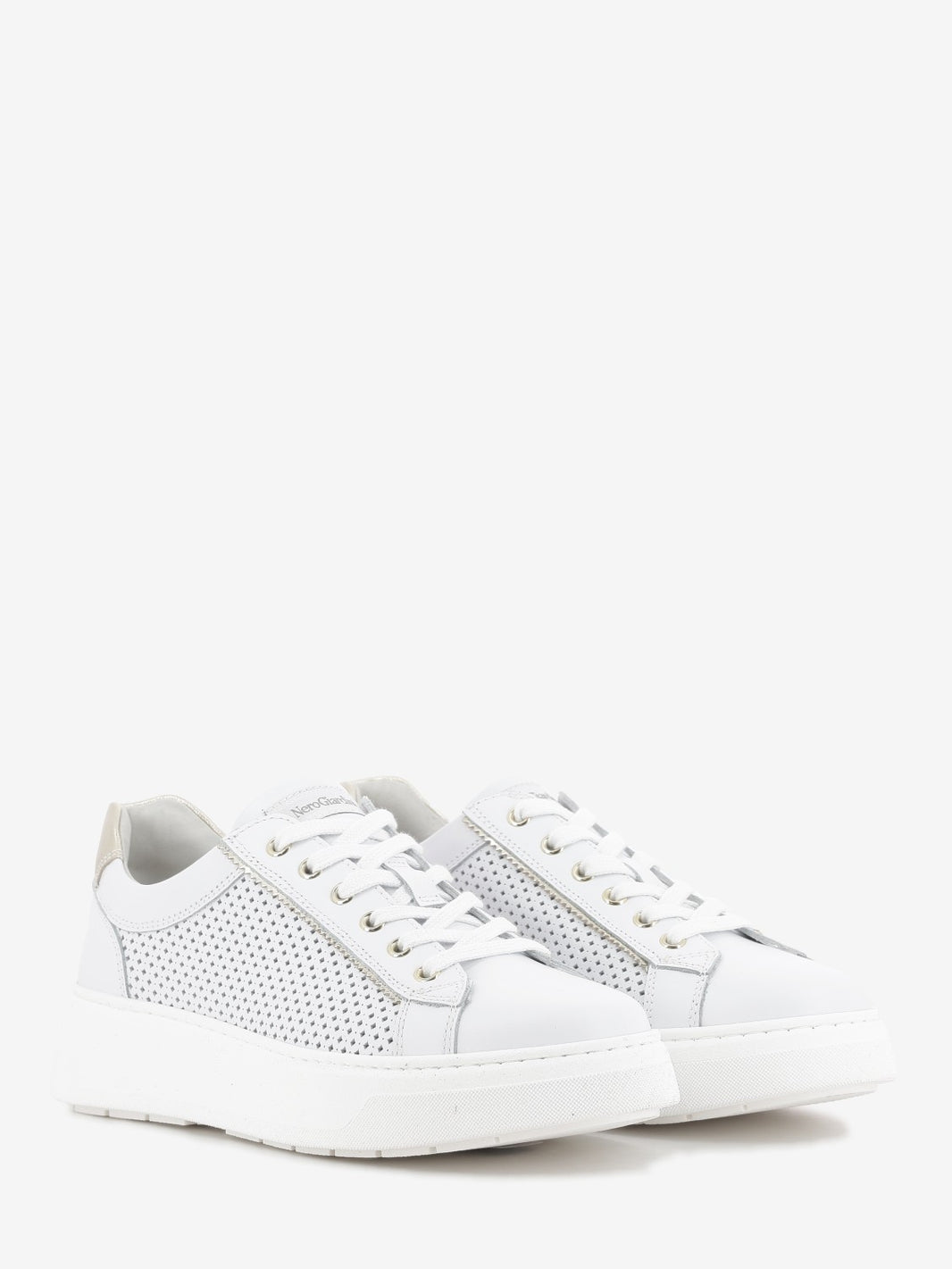 Sneakers in pelle traforate bianche