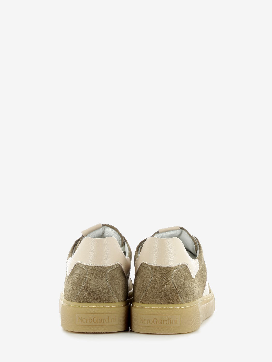 Sneakers in suede velour mou