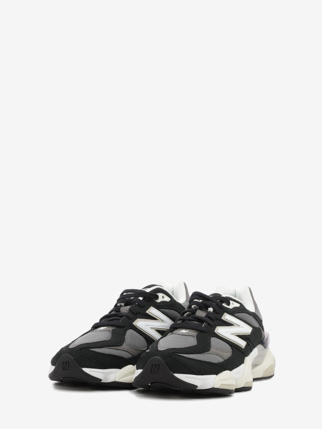 9060 black / tornado