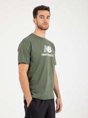 NEW BALANCE - Essentials Stacked Logo T-Shirt green