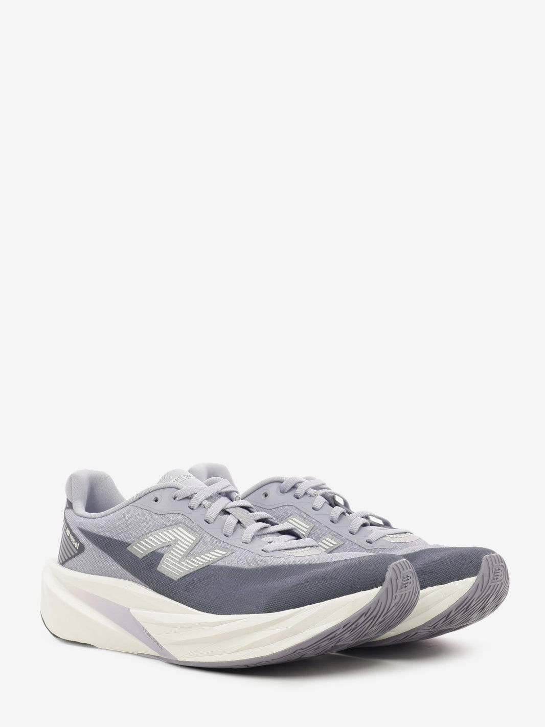 RUNNING SHOE FUELCELL REBEL V5 DIGITAL MIST/MAGN WFCX906