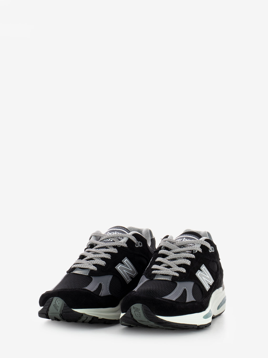 Made in UK 991v2 black / grey