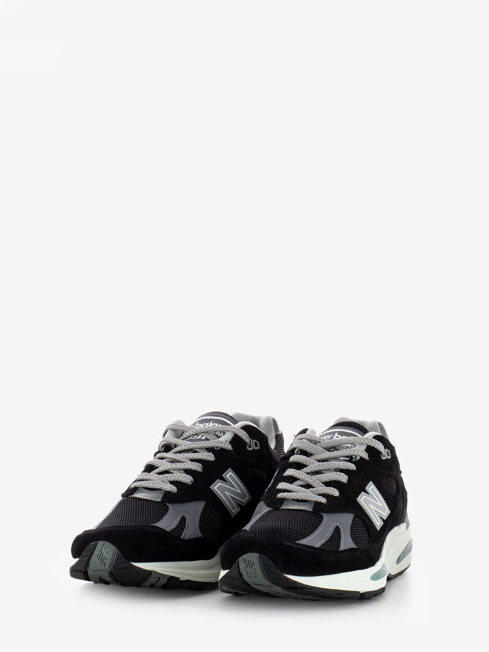 Made in UK 991v2 black / grey