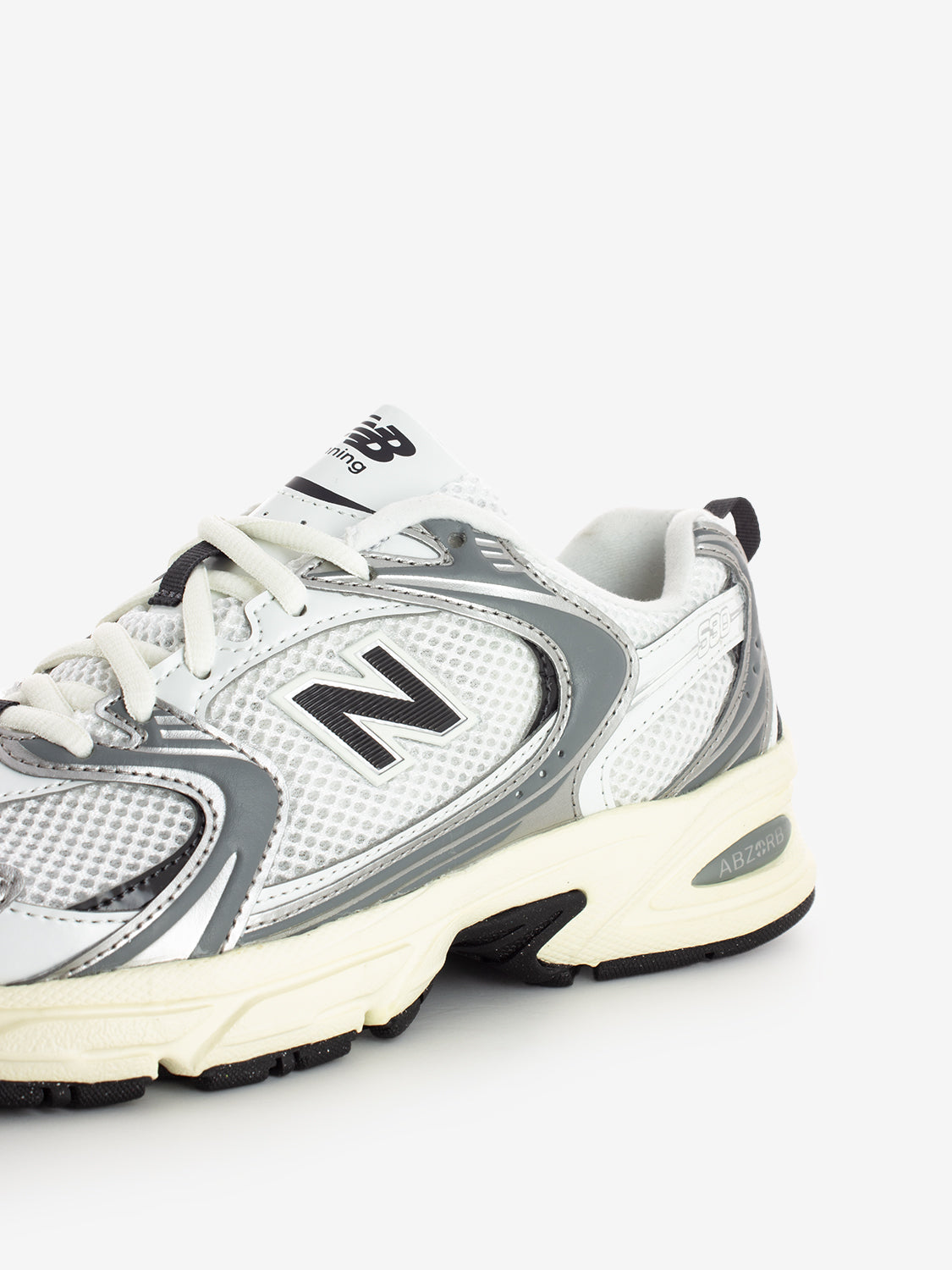 Sneakers Lifestyle 530 Tier 3 silver metallic