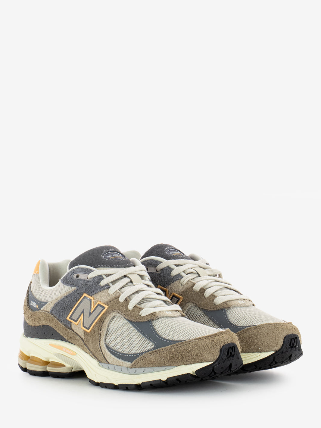 M2002R tan / green lifestyle sneakers