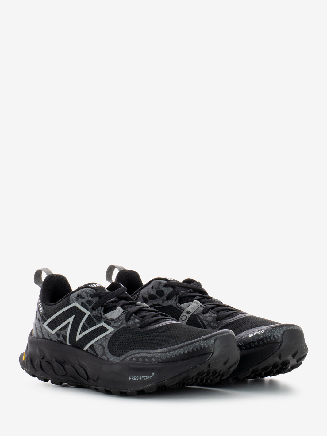 Mens Fresh Foam X Hierro V8 black sneakers