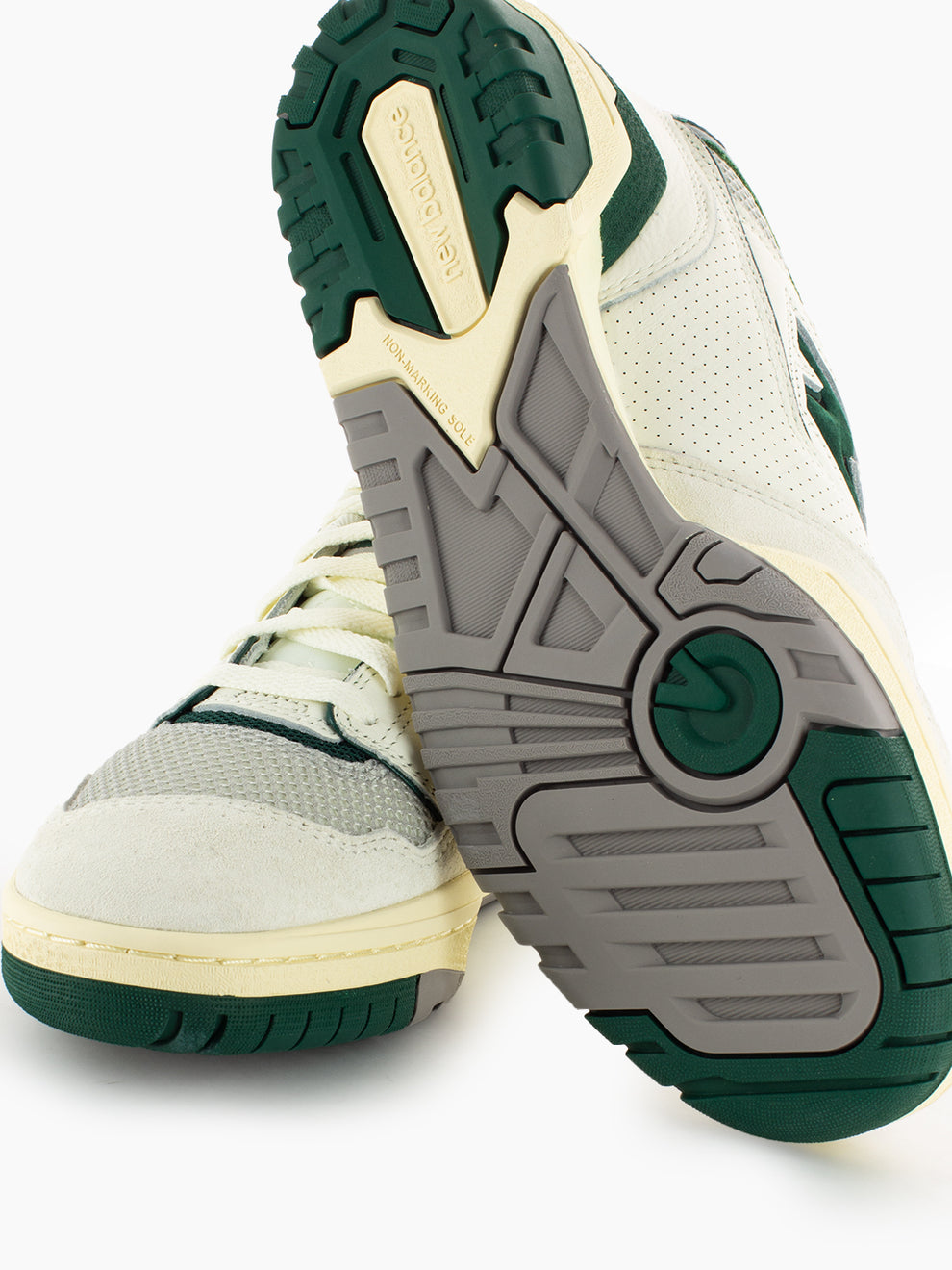 Tier 2 leather textile sneakers off white / green