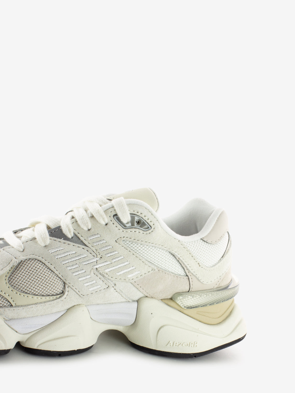 U9060 Sea Salt off white sneakers