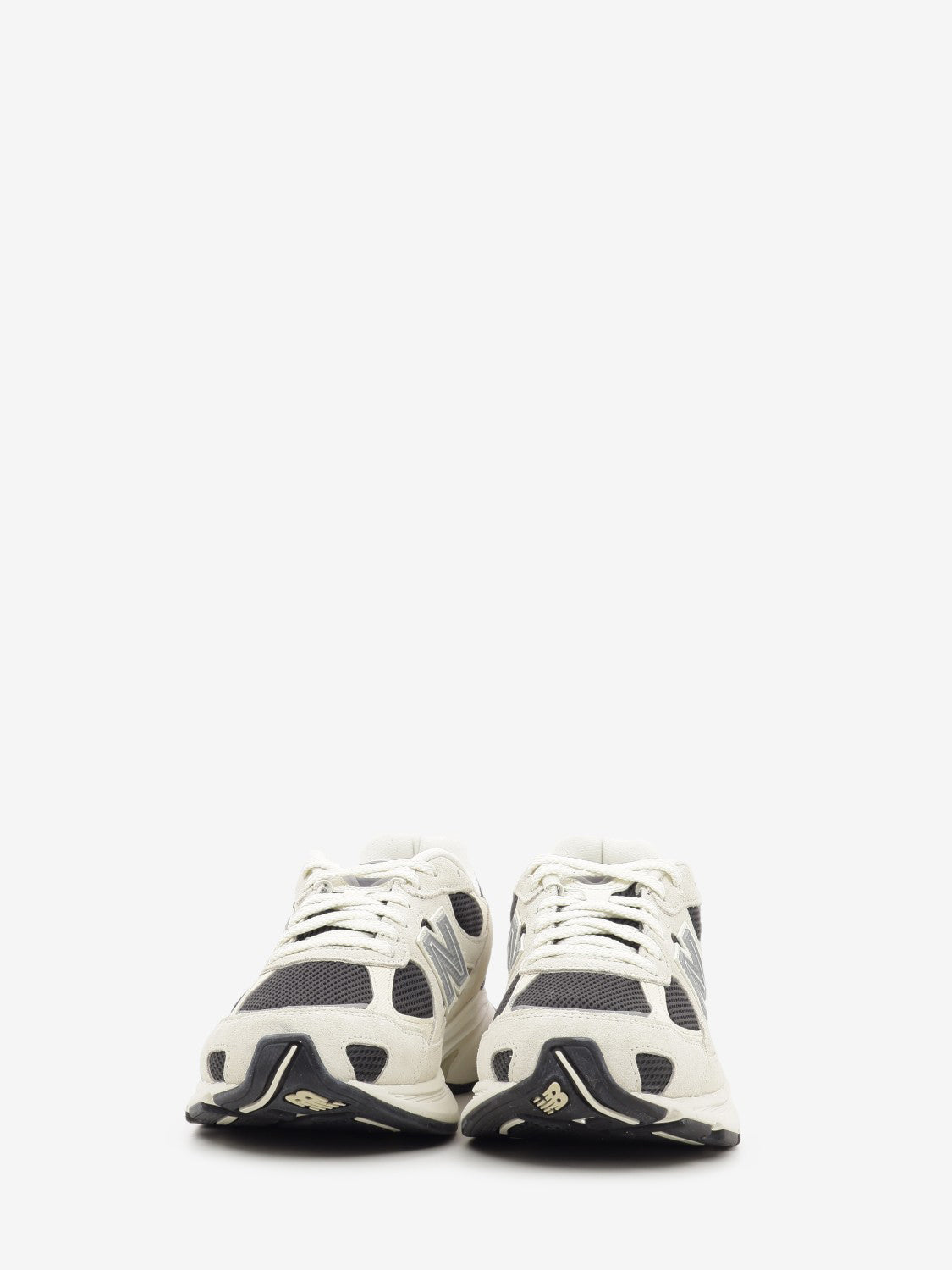 U2010 sea salt / black cement