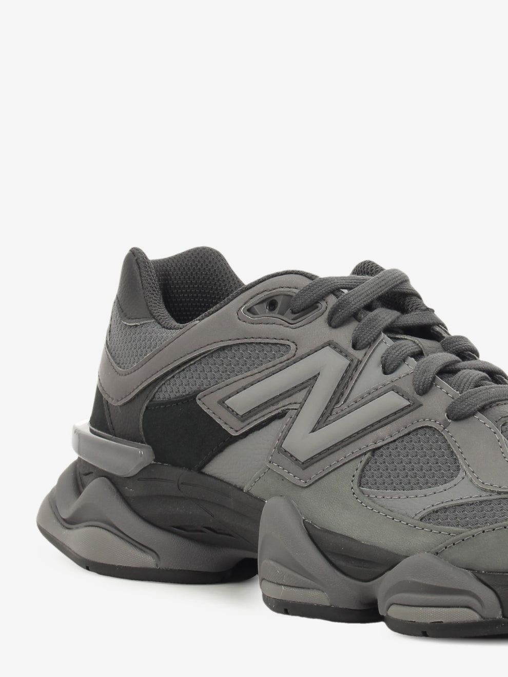 U9060 black / castlerock