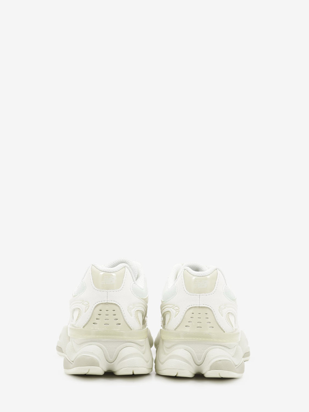 U9060 off white / tan