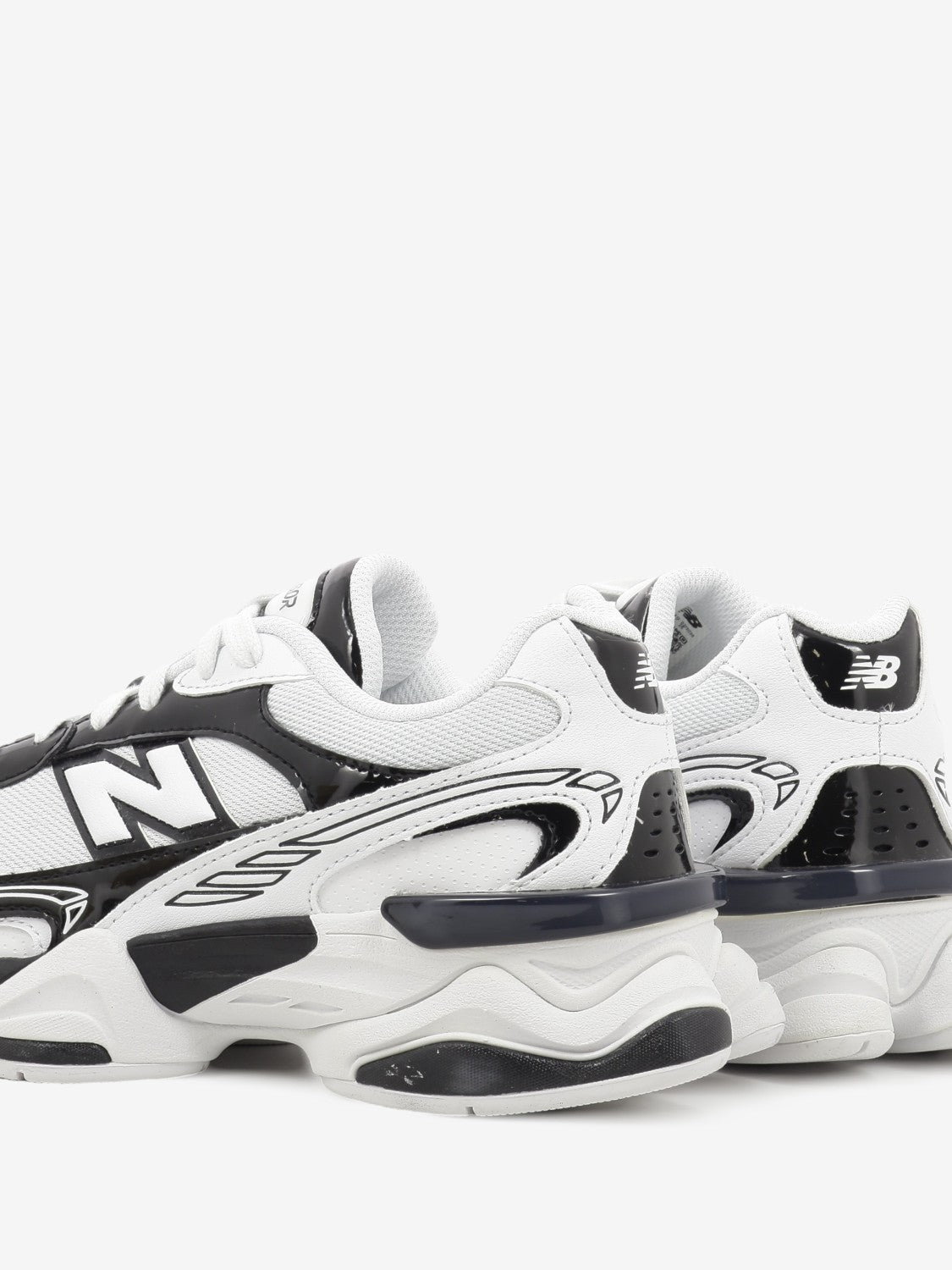 U9060R white / black