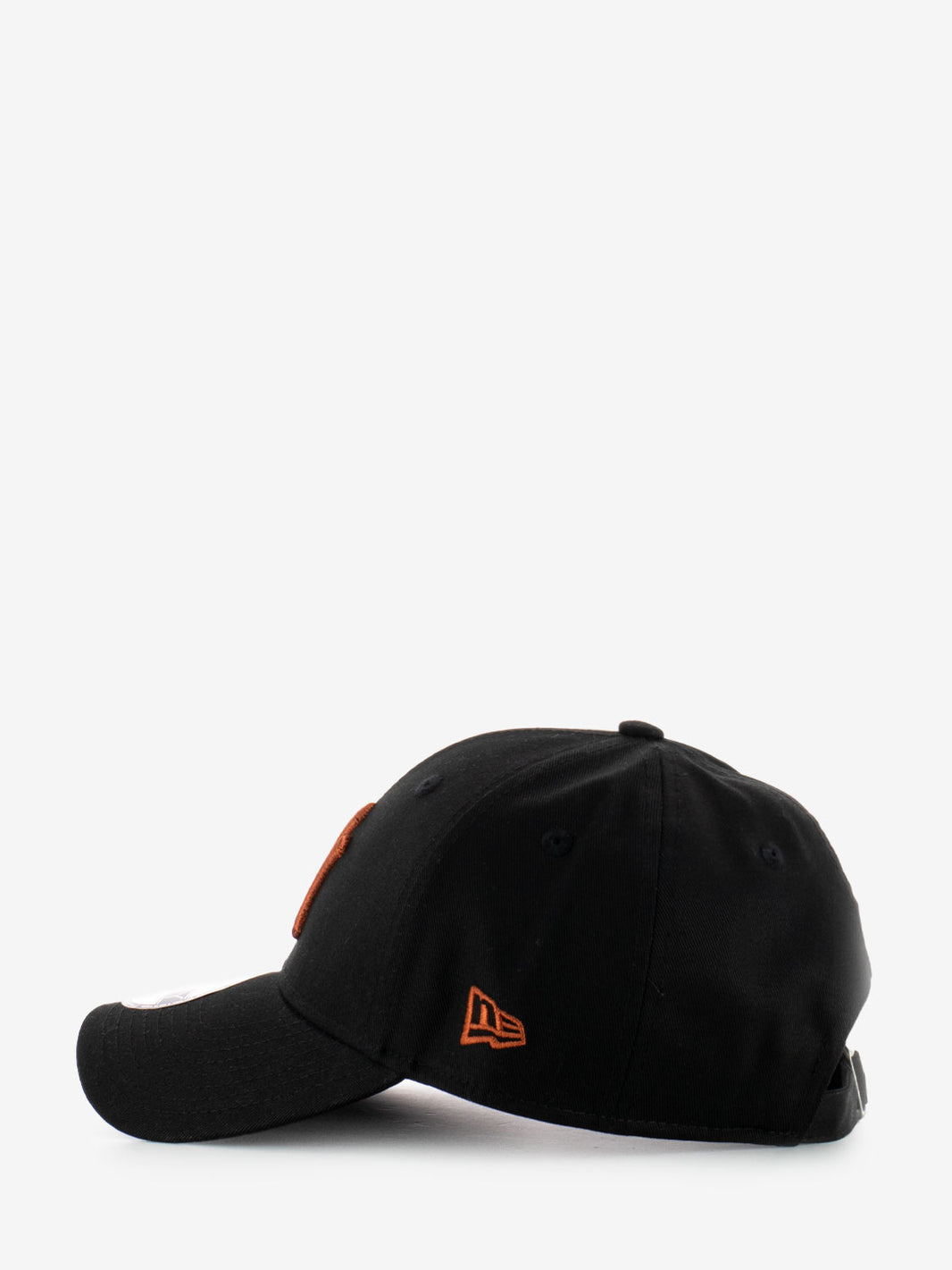 League essential 9forty black