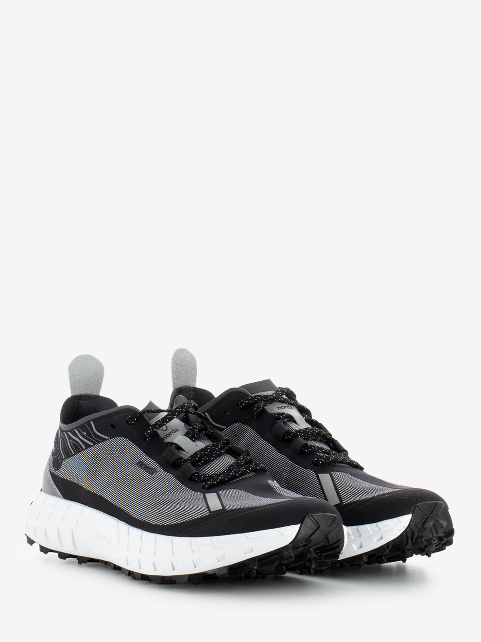 Sneakers NR.001 Core Black
