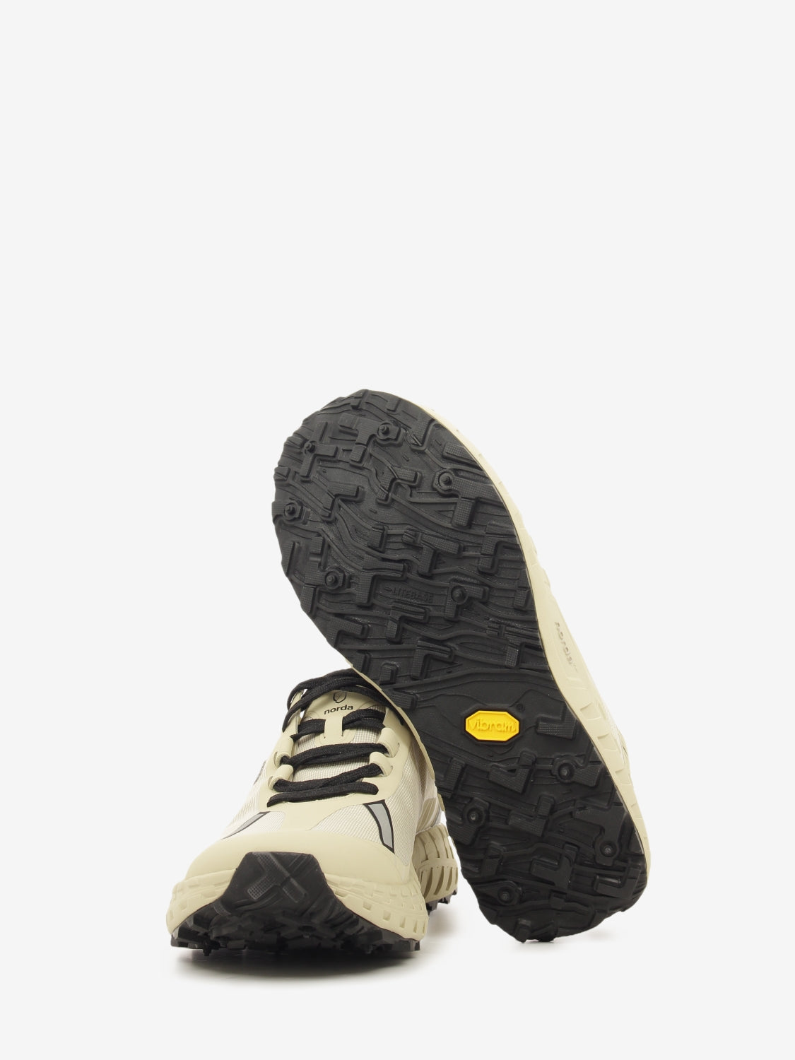 Scarpa da trail almond
