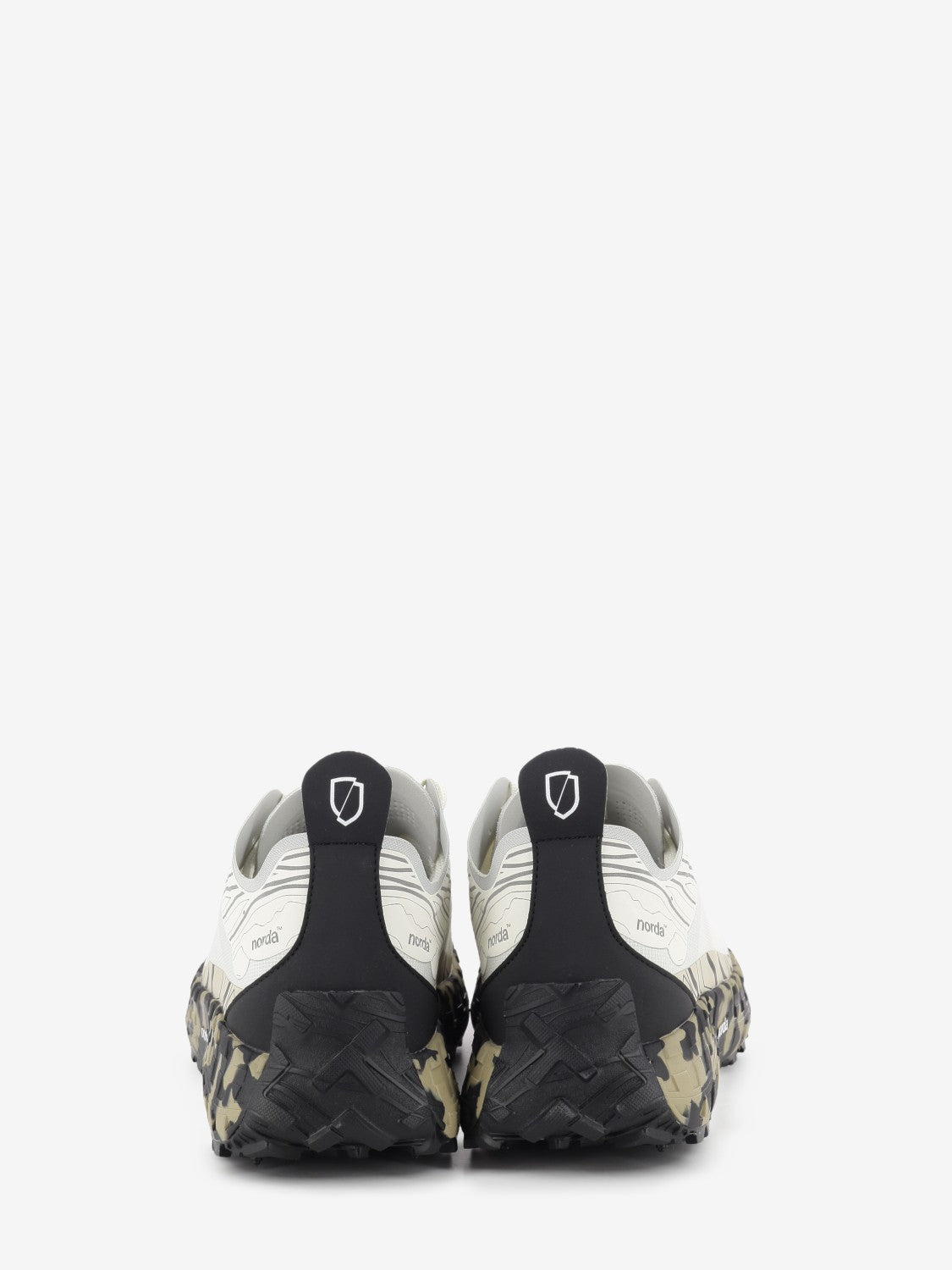 Abyss trail running shoe