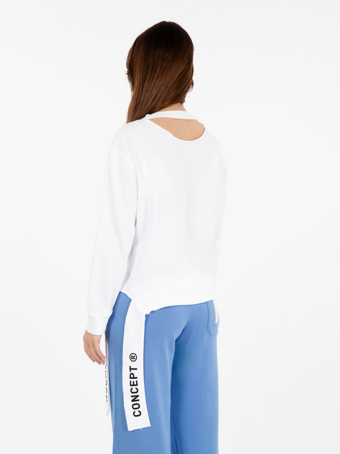 Felpa collo cut-out e banda sul fondo bianco