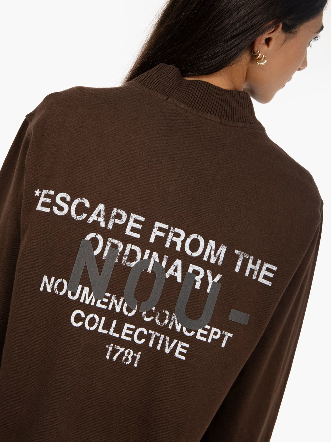 Zip-up sweatshirt with cocoa pockets