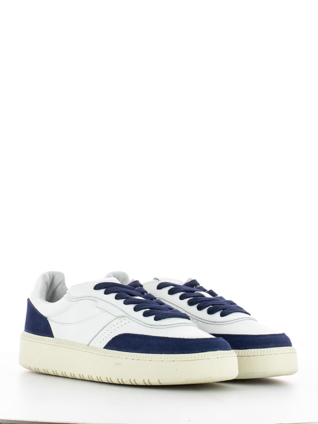 White/blue leather sneakers