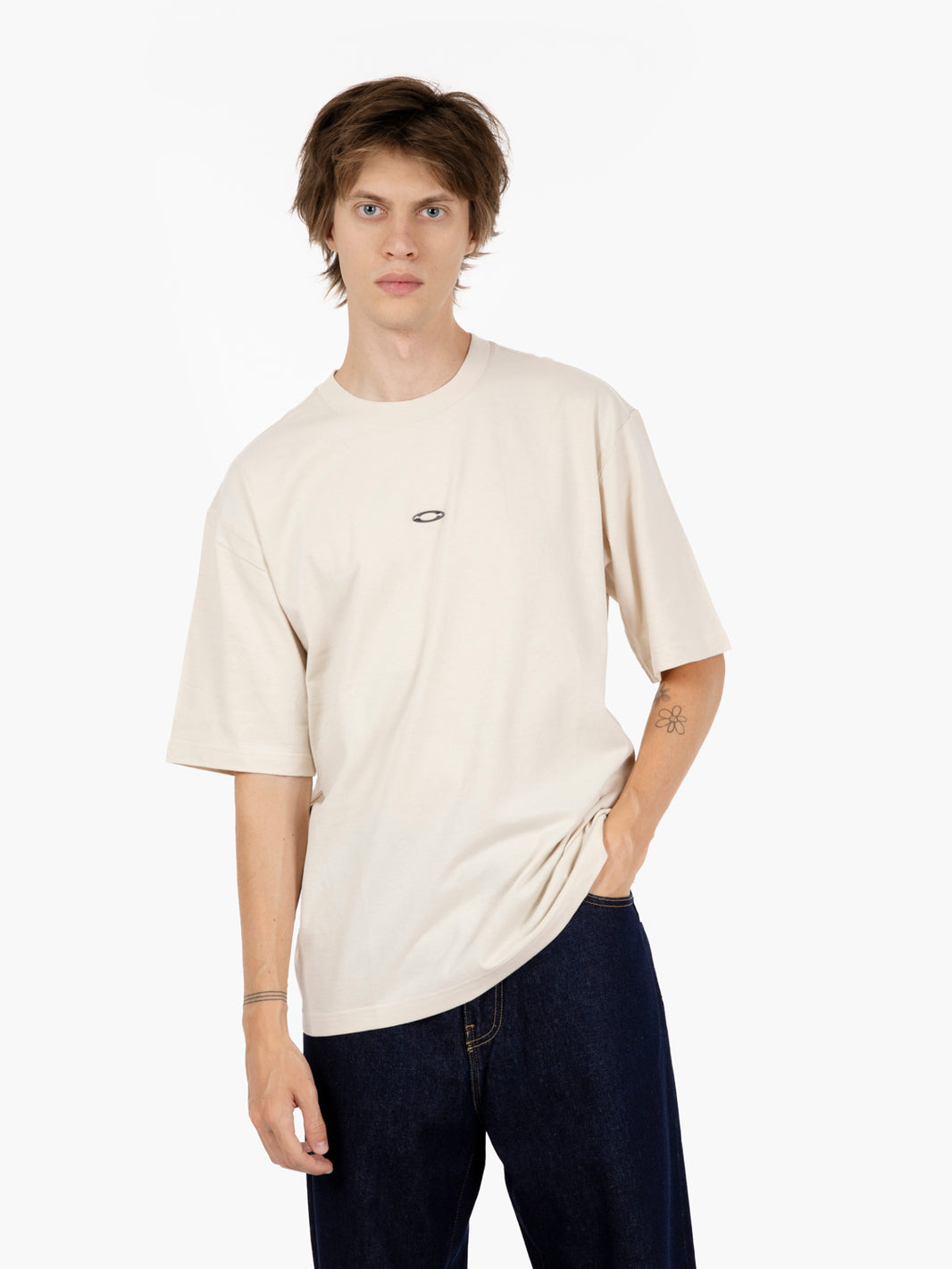 Metal rise tee mist
