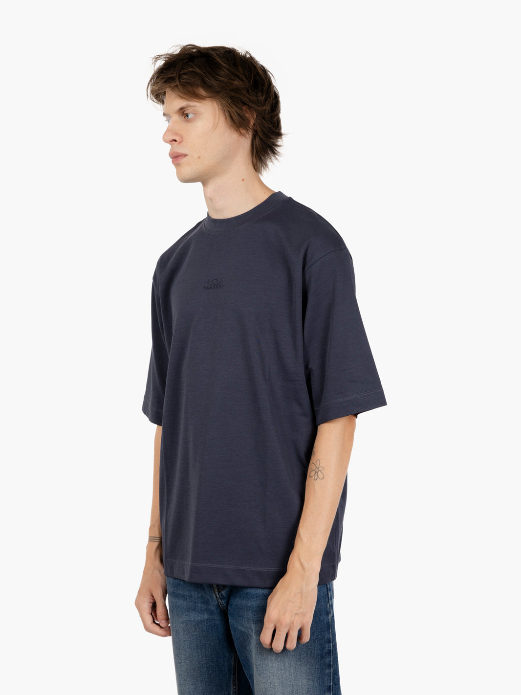 Reserve Ellipse tee graphite