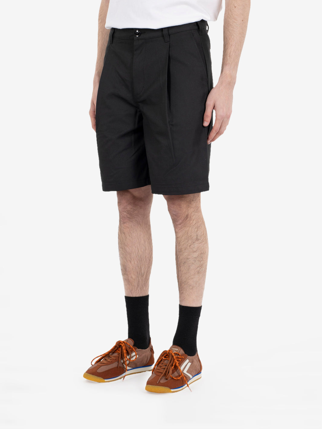 Dean Pleated short black