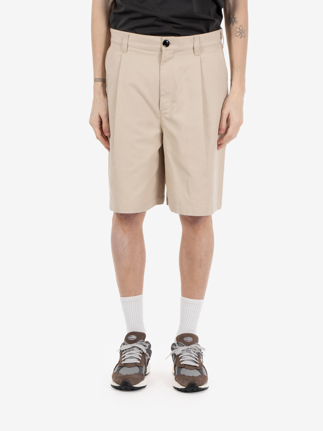 Dean pleated short cement