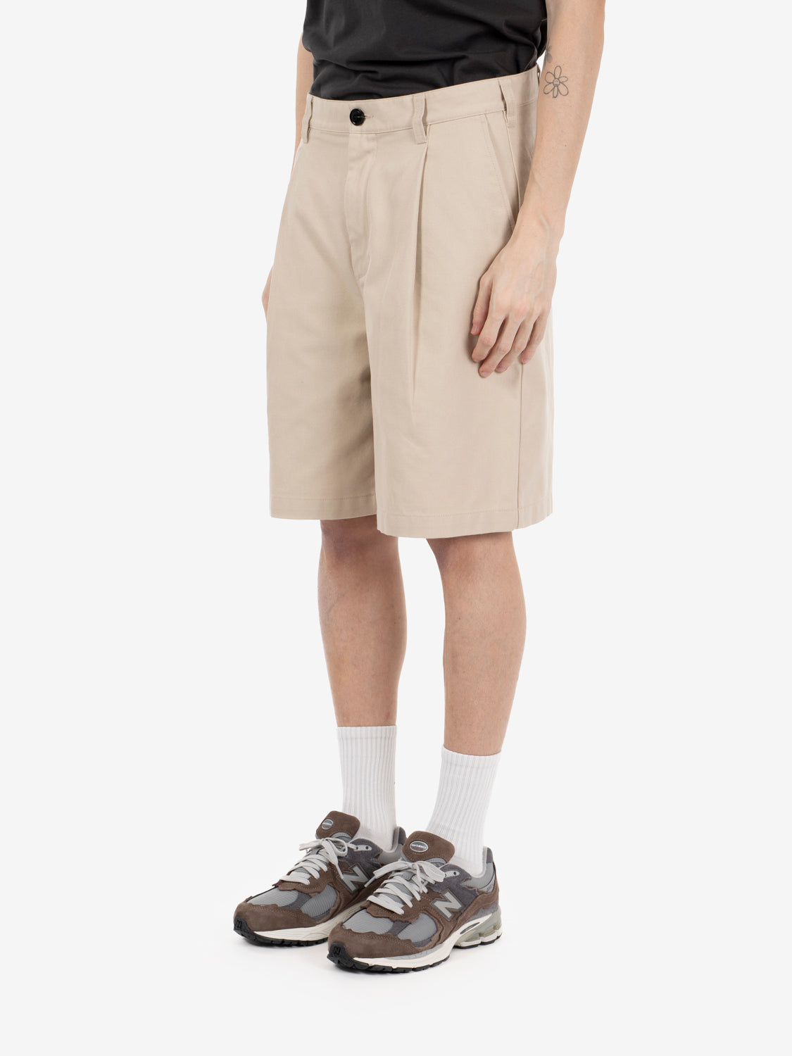 Dean pleated short cement