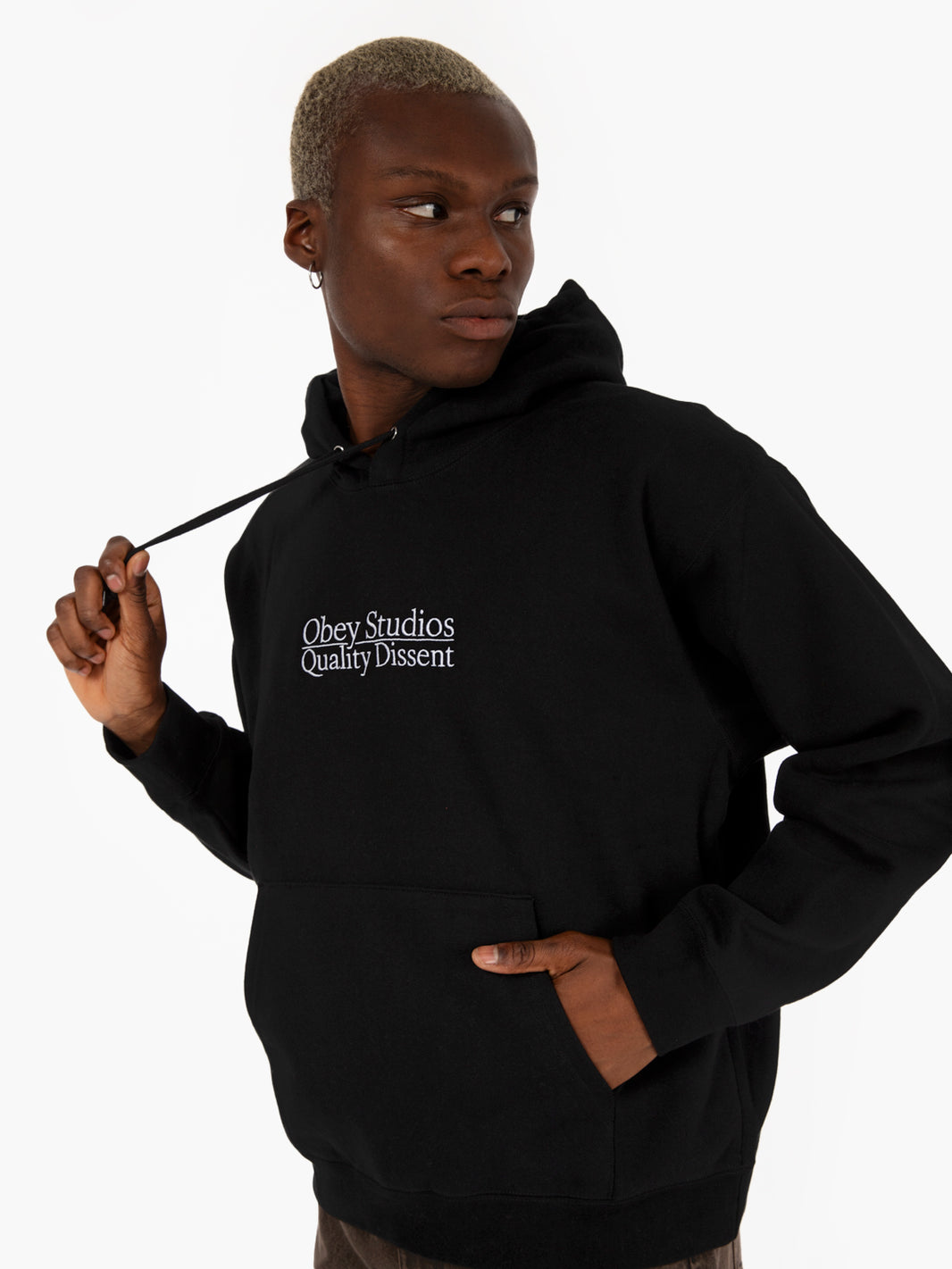 Felpa quality dissent hood black