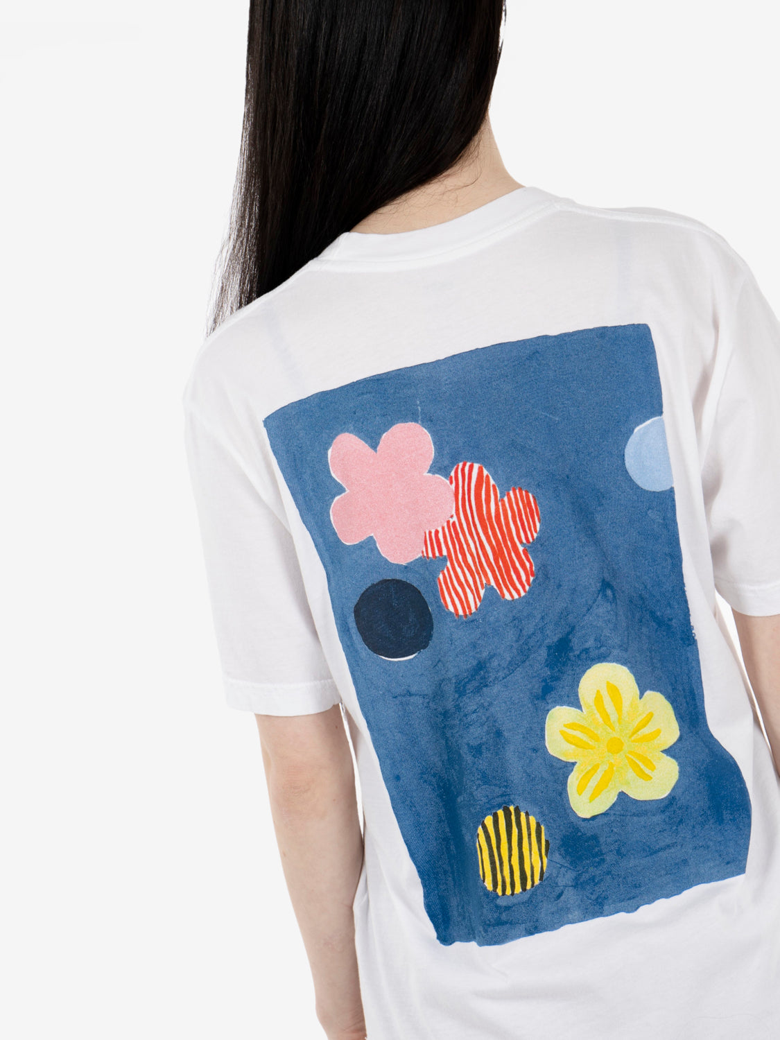 Floating flower tee white
