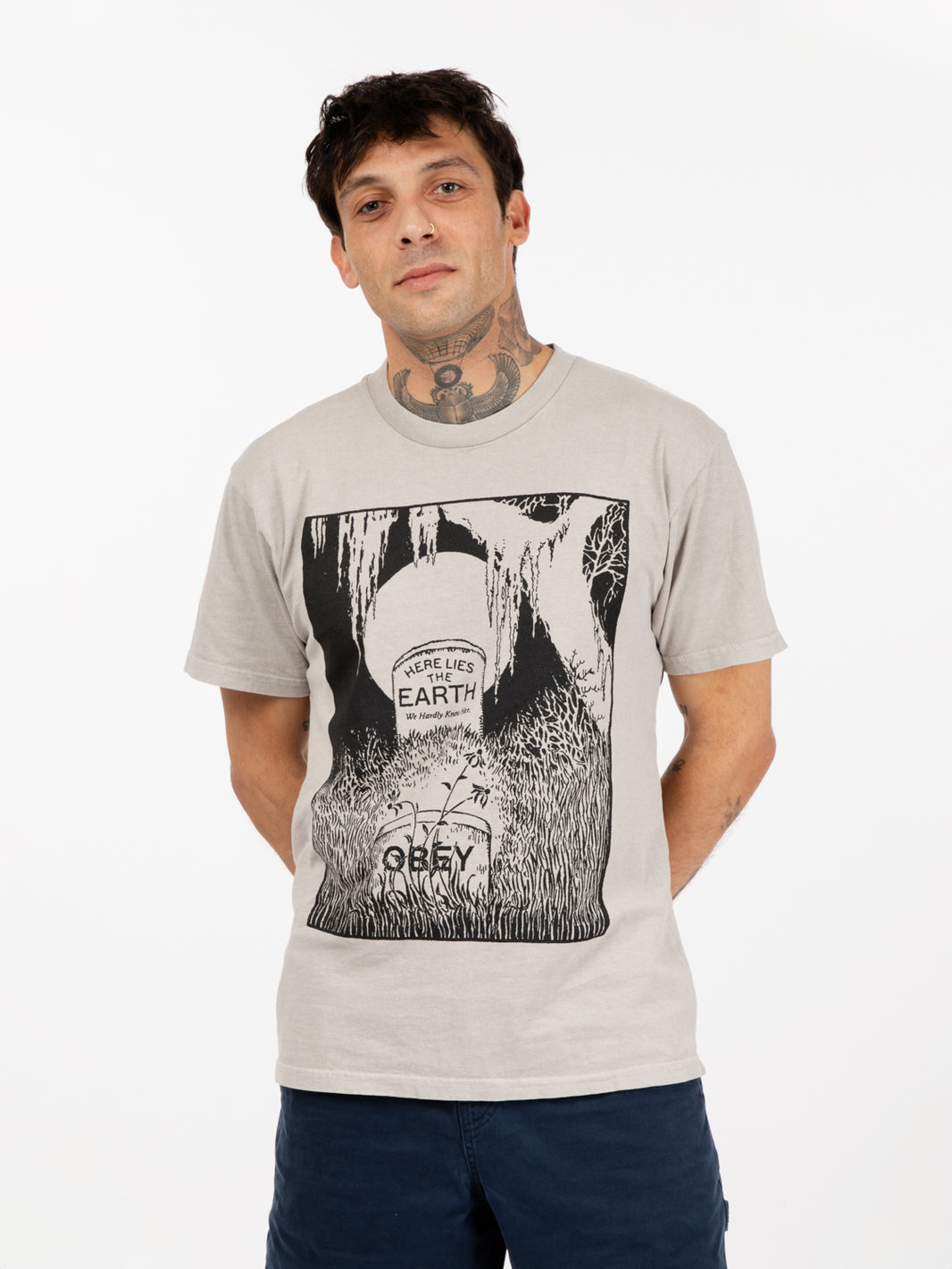 Pigment t-shirt Here Lies The Heart silver grey