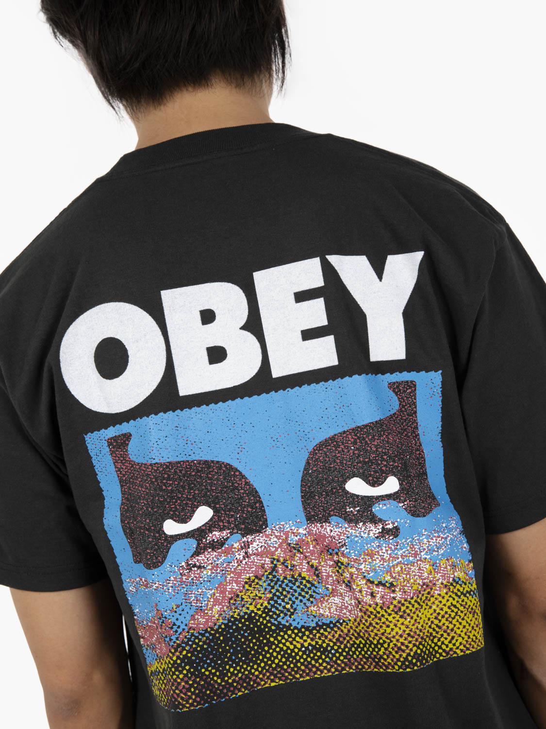 S/S In A Different Place tee vintage black