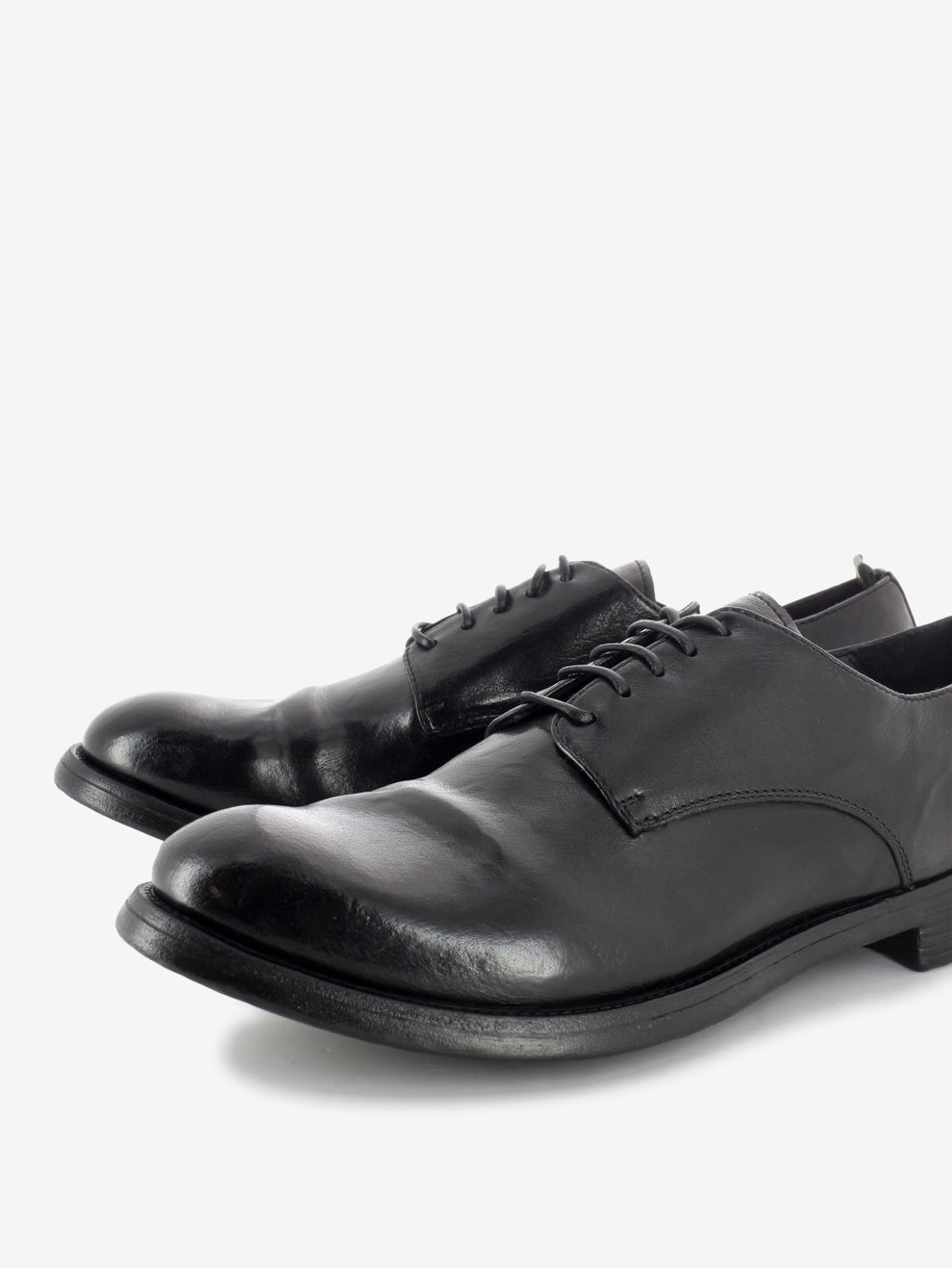 Derby Hive Ignis black