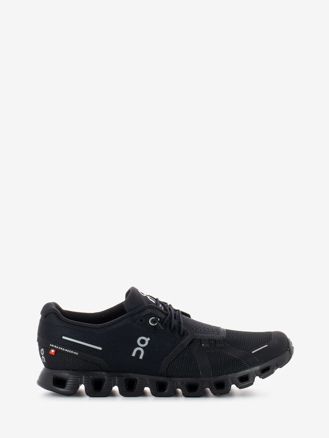 Cloud 5 M all black