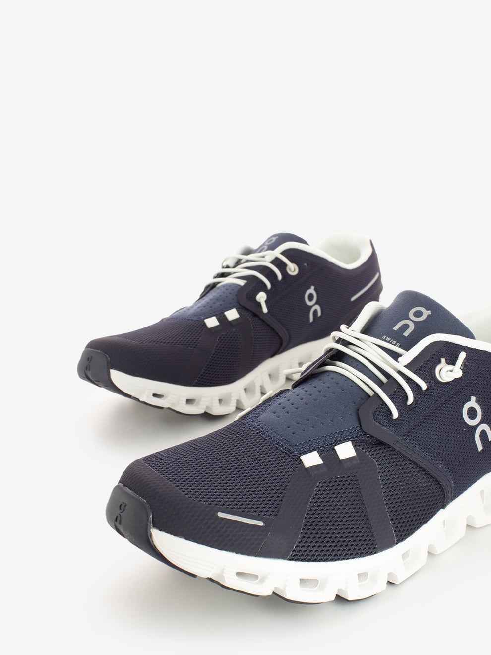 Cloud 5 M midnight / white